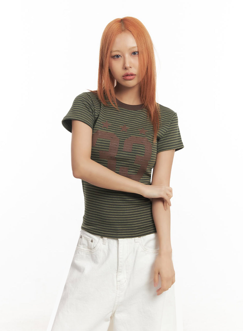striped-slim-fit-graphic-top-ia515