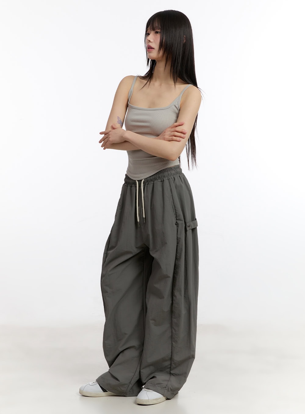 side-button-wide-leg-parachute-trackpants-ca509