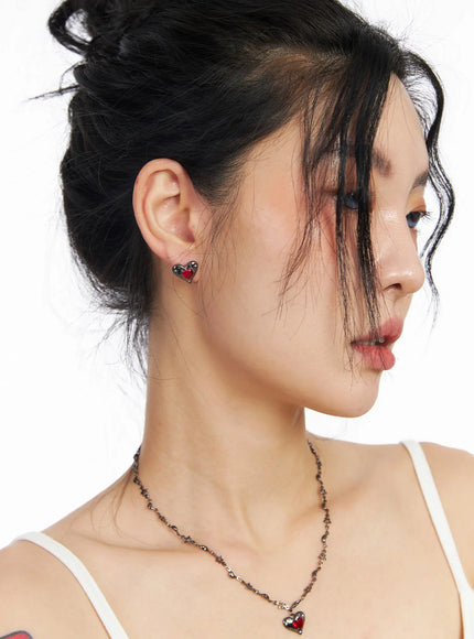 red-heart-earrings-cj523