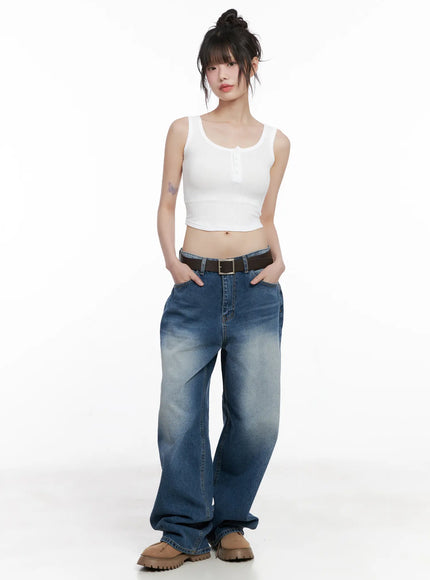 button-cropped-tank-top-cg518