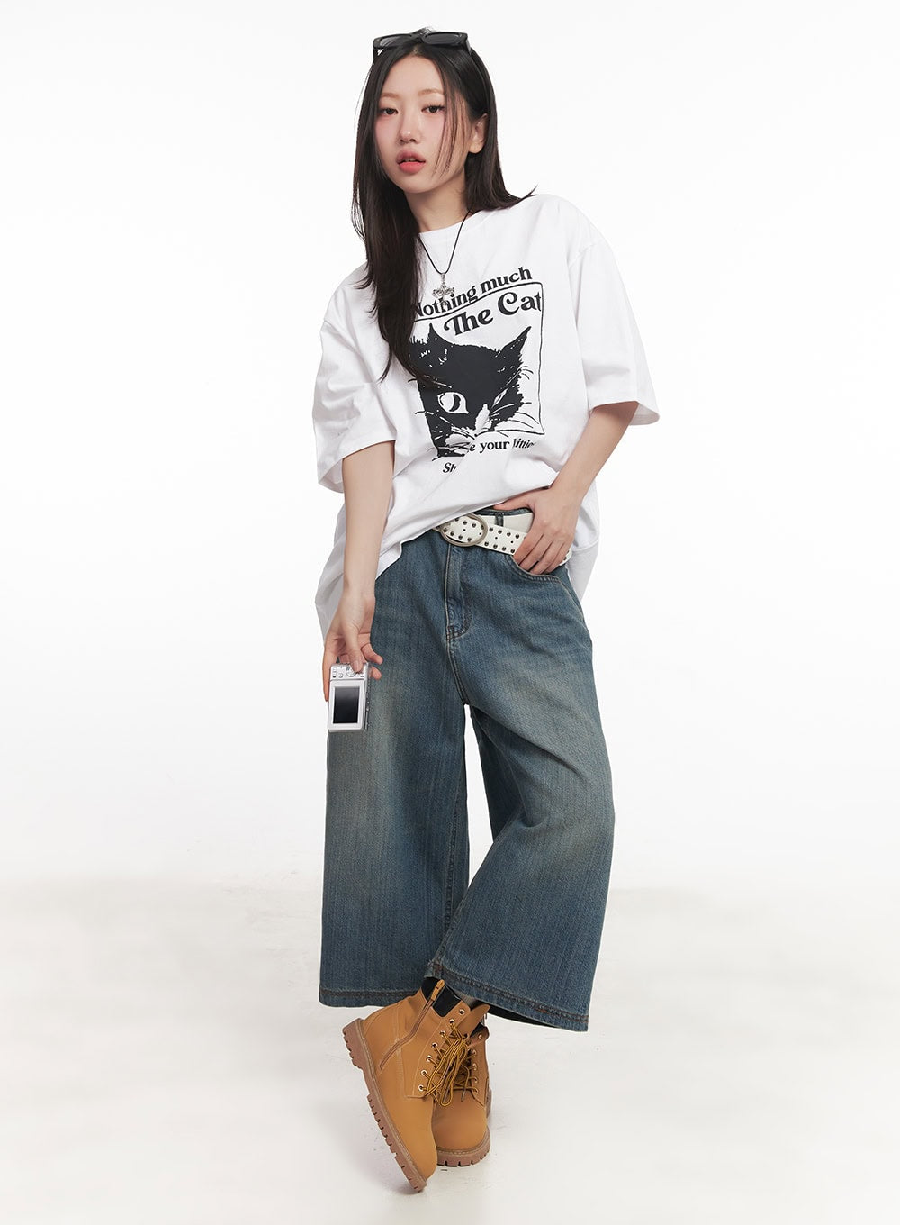relaxed-fit-graphic-tee-ca525