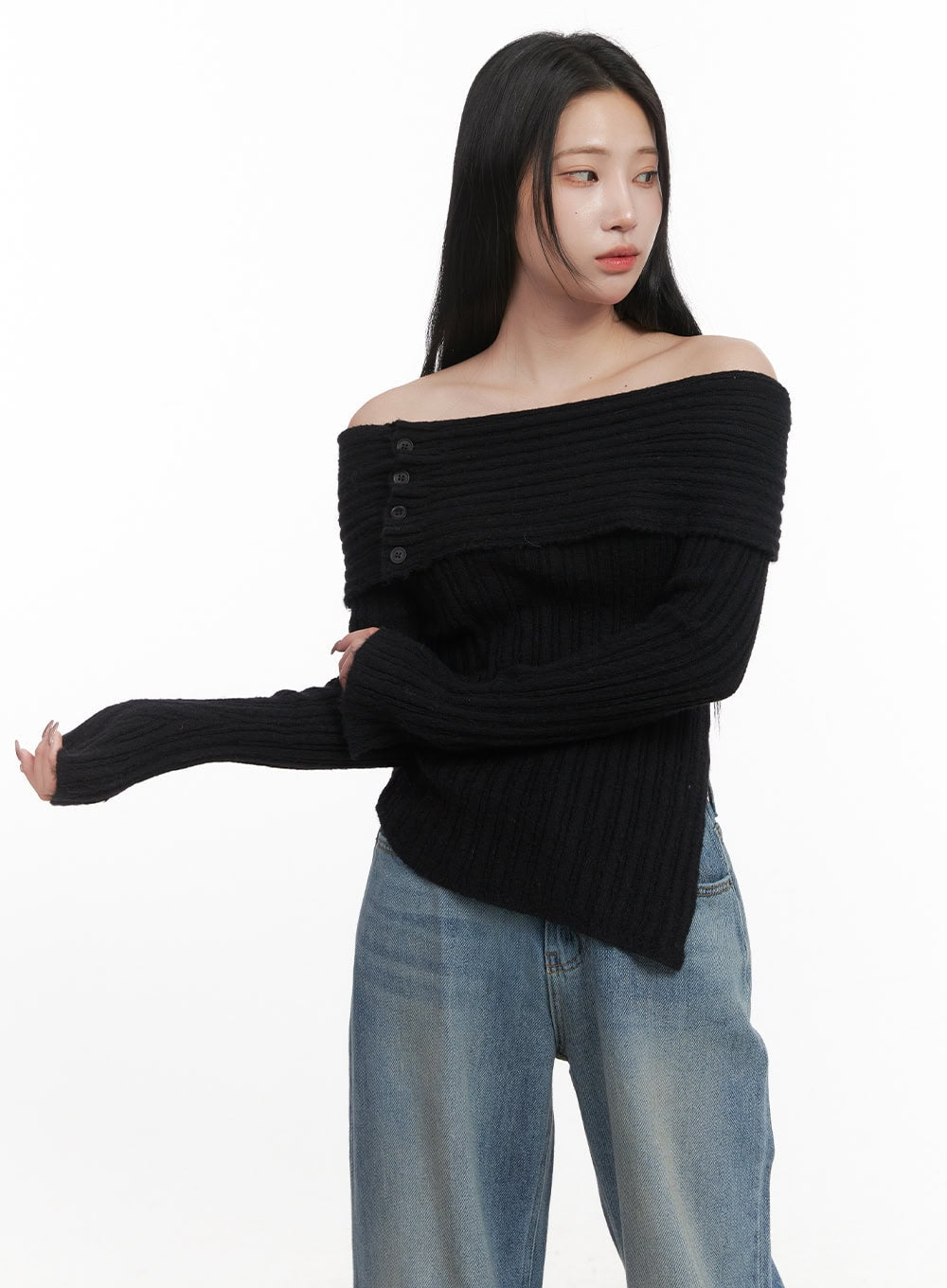 Off-Shoulder Buttoned Sweater CJ517