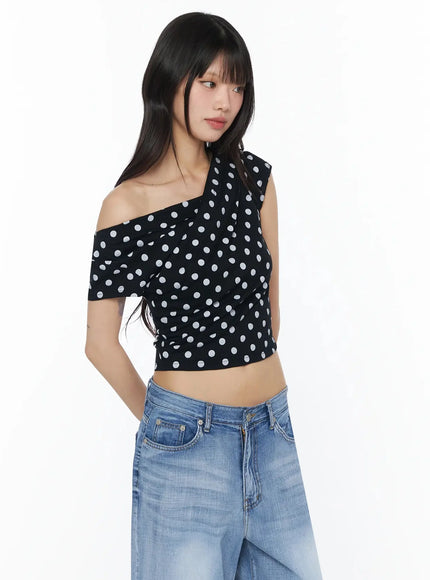 polka-dot-off-shoulder-crop-top-iy525