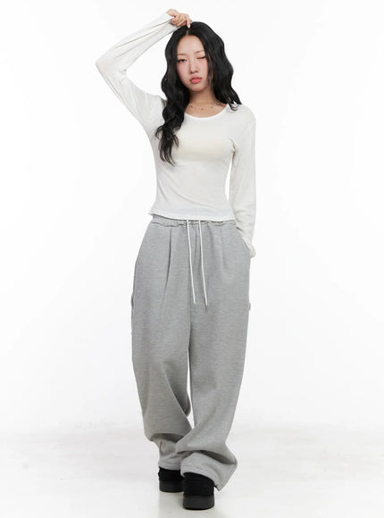 slim-fit-u-neck-long-sleeve-top-cn514