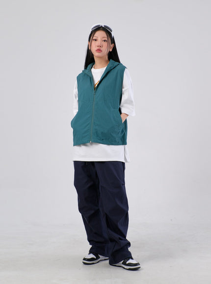 Nylon Hoodie Vest IA304