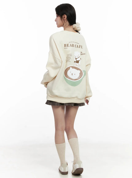 bear-cafe-graphic-sweatshirt-cn527