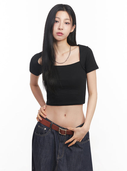 slim-fit-bolero-tee-iy516