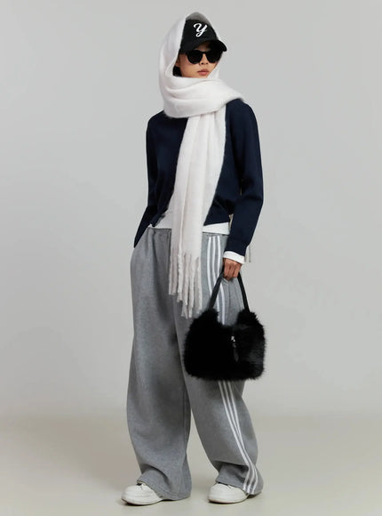 round-neck-knit-cardigan-ij505