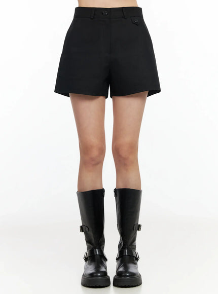 button-detail-cotton-shorts-im524