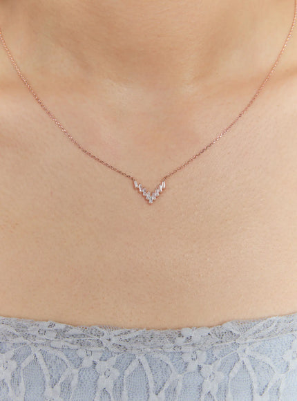 acc-strike-v-necklace-kc1008 / Rose gold