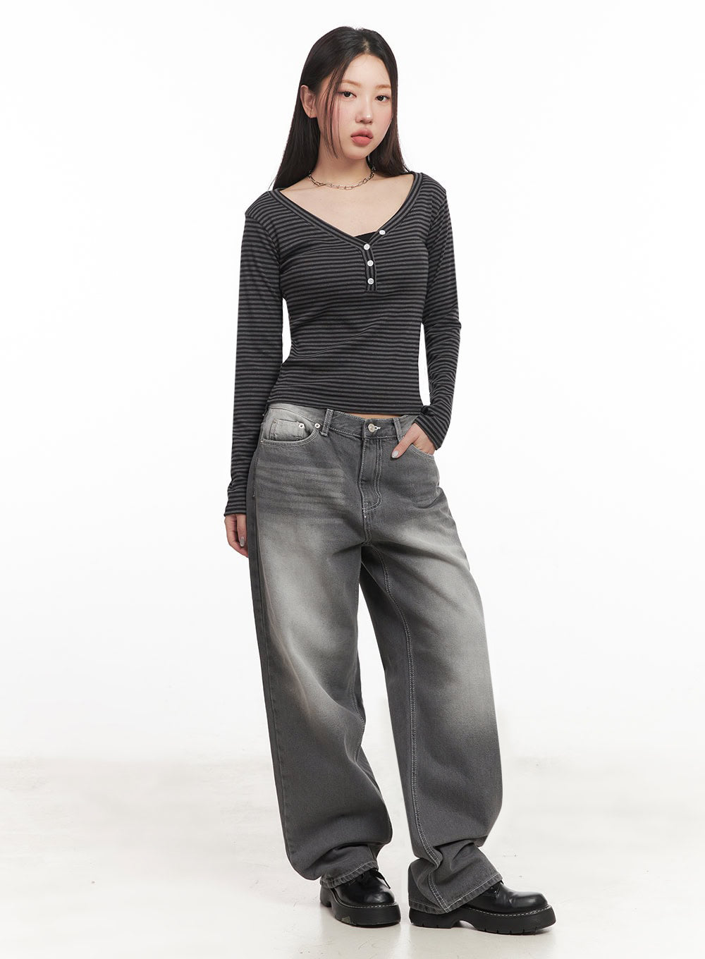 stripe-buttoned-long-sleeve-top-im524