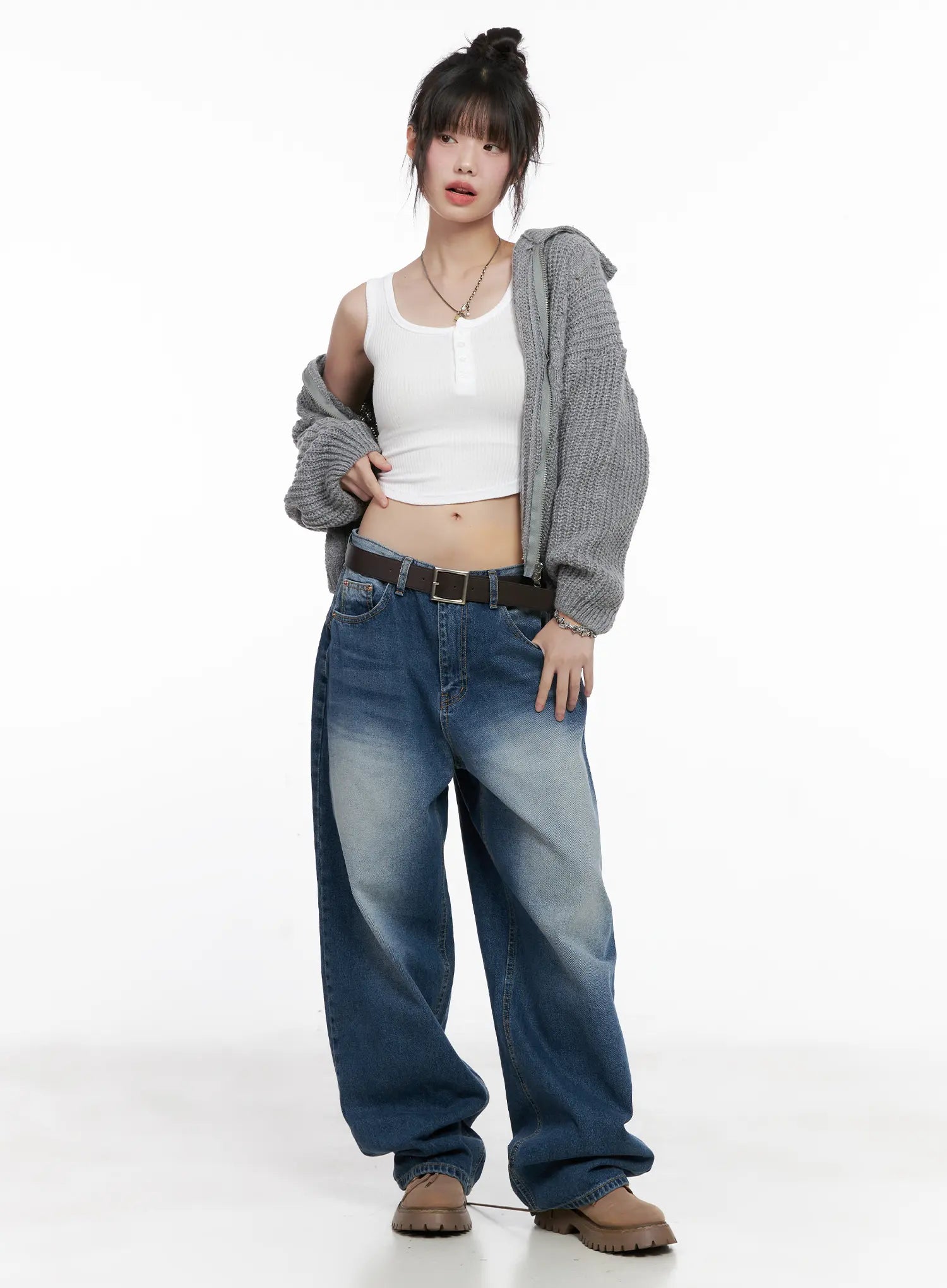 aylani-washed-embroidered-jeans-cg518