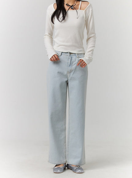 light-washed-straight-leg-jeans-oj422