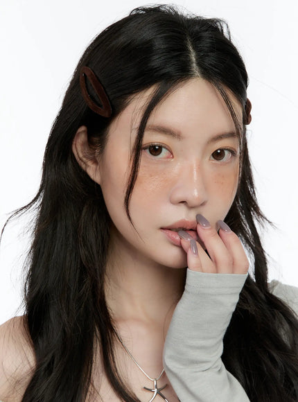 simple-suede-hair-clip-set-cn517