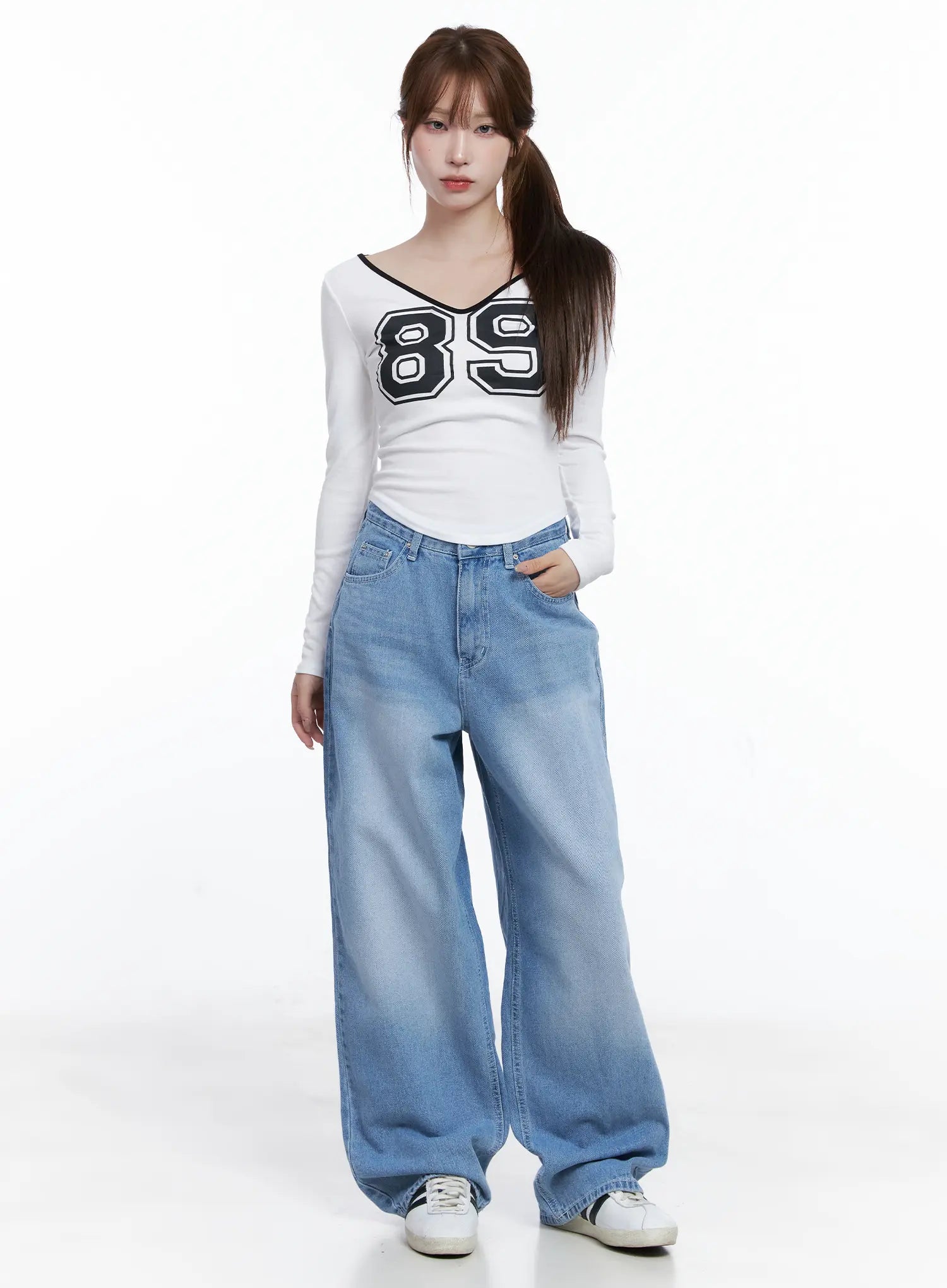 v-neck-number-89-long-sleeve-tee-cg529