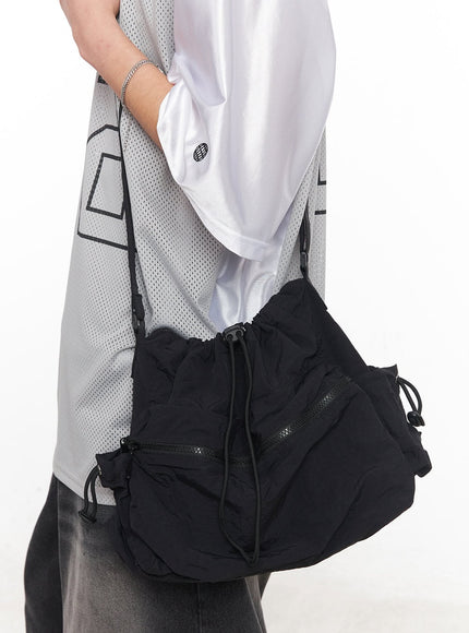 mens-nylon-messenger-bag-iy505 / Black