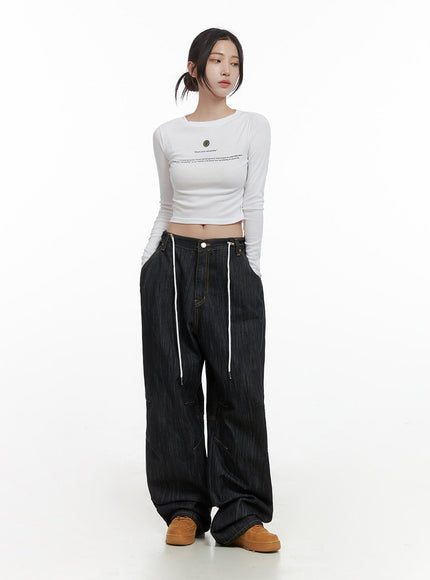 chic-letter-print-long-sleeve-crop-top-cs430