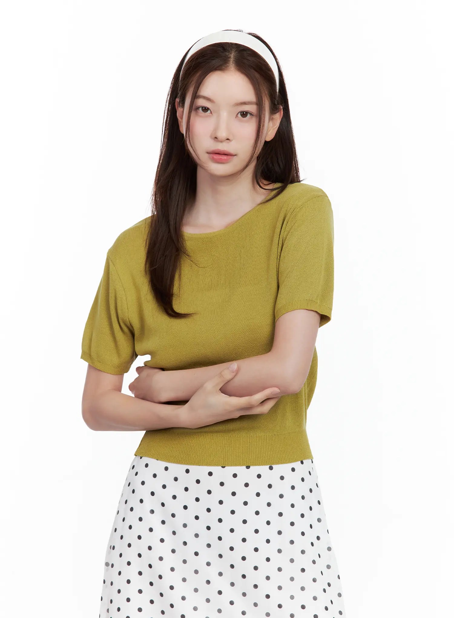 lightweight-round-neck-top