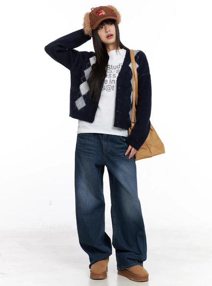 chic-lettering-long-sleeve-tee-cn521