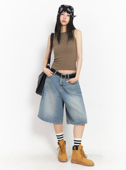 sleek-sleeveless-crop-top-iy529