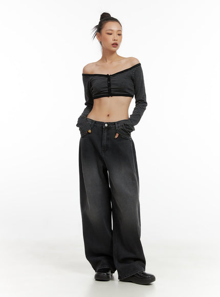 striped-off-shoulder-crop-top-co424