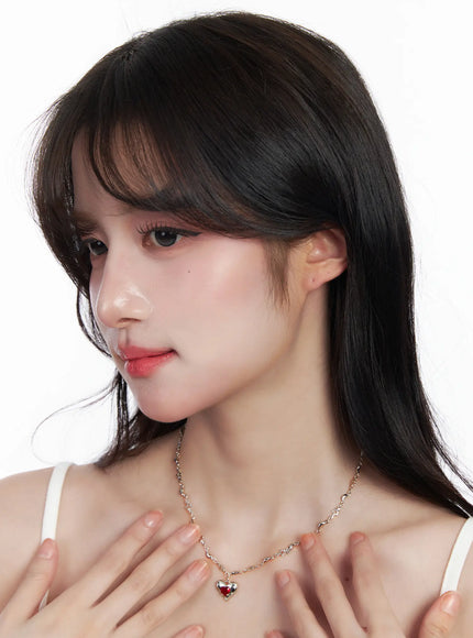 red-heart-pendant-necklace-cj523