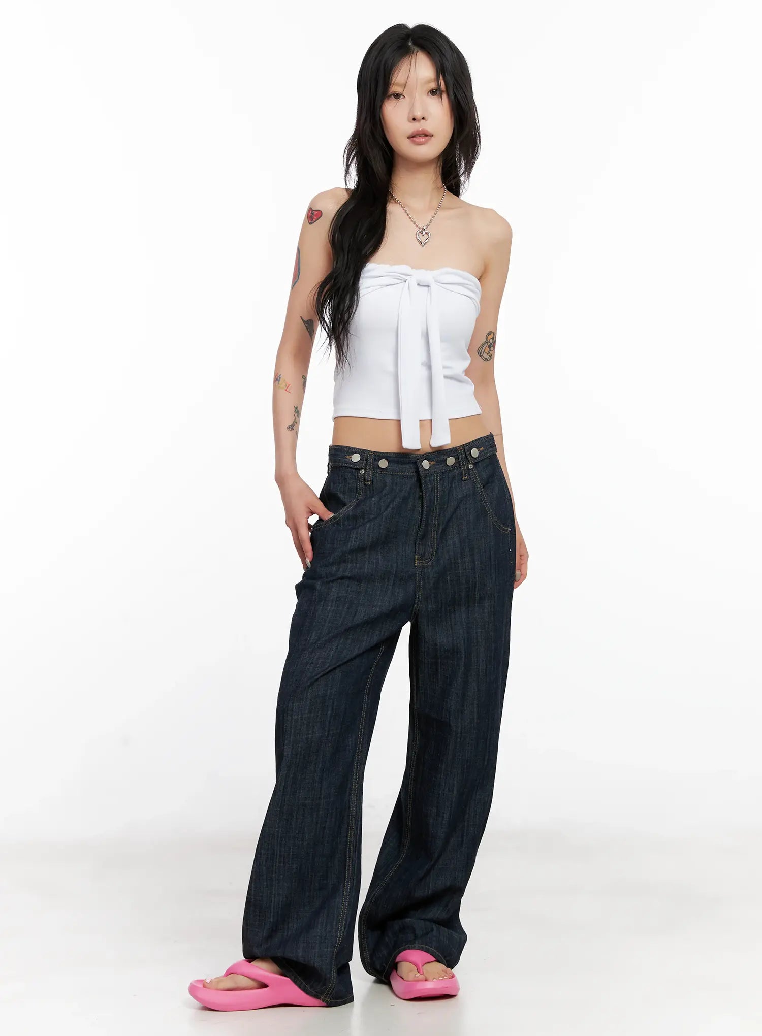 saebi-button-detail-jeans-cl528