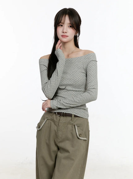 polka-dot-off-shoulder-long-sleeve-top-cm510 / Gray