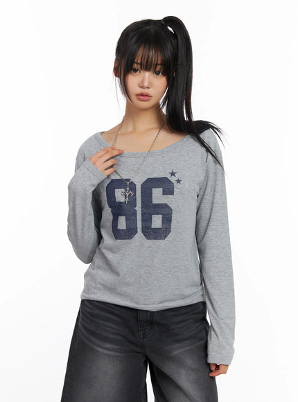 loose-fit-boat-neck-graphic-long-sleeve-tee-cf504 / Gray