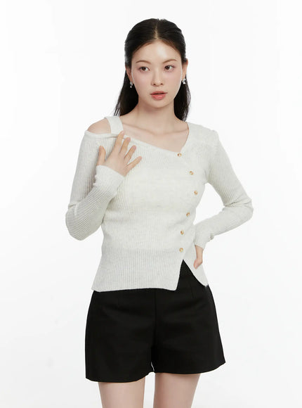 asymmetric-button-long-sleeve-knit-top-f502 / Light beige