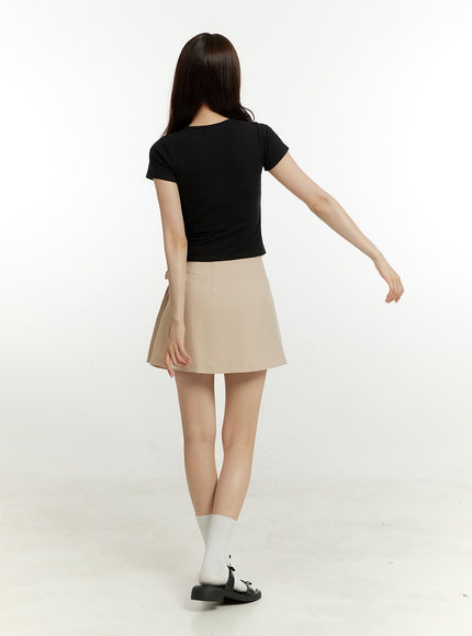 slit-layered-short-sleeve-top-ou428