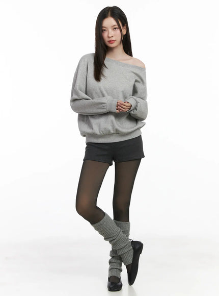 Loose-Fit Off-Shoulder Fleece Lined Sweatshirt CJ507