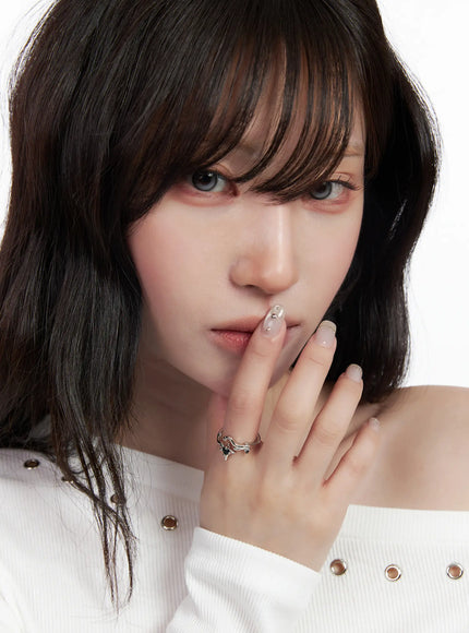 bold-black-cubic-ring-cf525