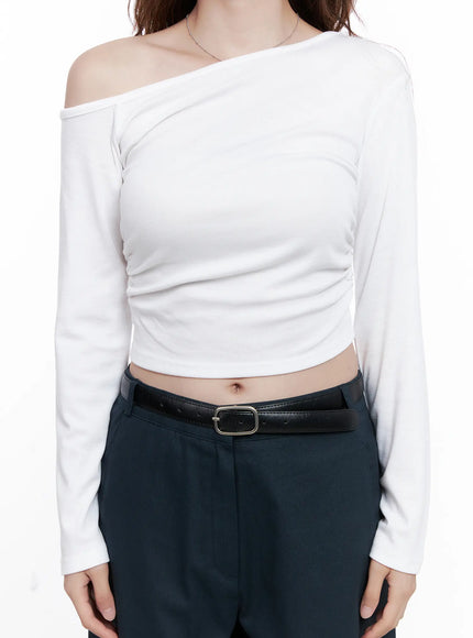 asymmetric-off-shoulder-ruched-top-cg521