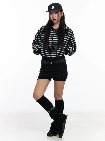 striped-embroidered-cropped-hoodie-cj514