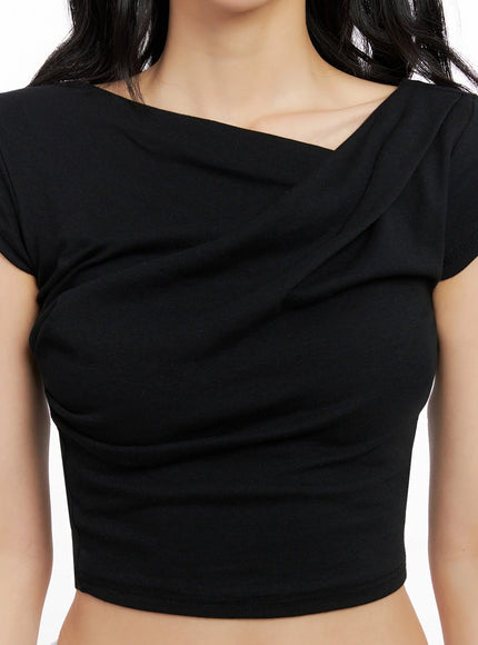 asymmetric-shirred-off-shoulder-crop-tee-ig508