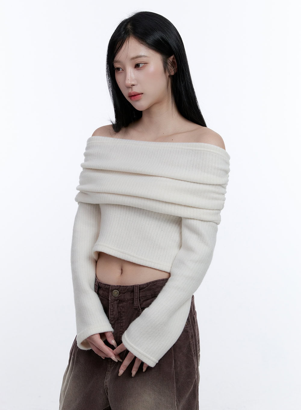 off-shoulder-cropped-sweater-cd416