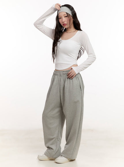 essential-cropped-long-sleeve-top-cm507