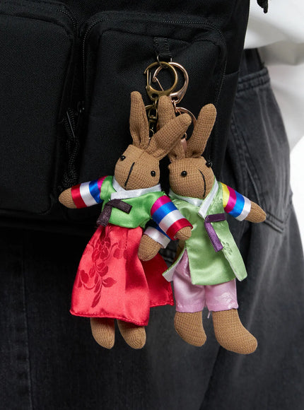 traditional-hanbok-style-bunny-keychainmen-cs523
