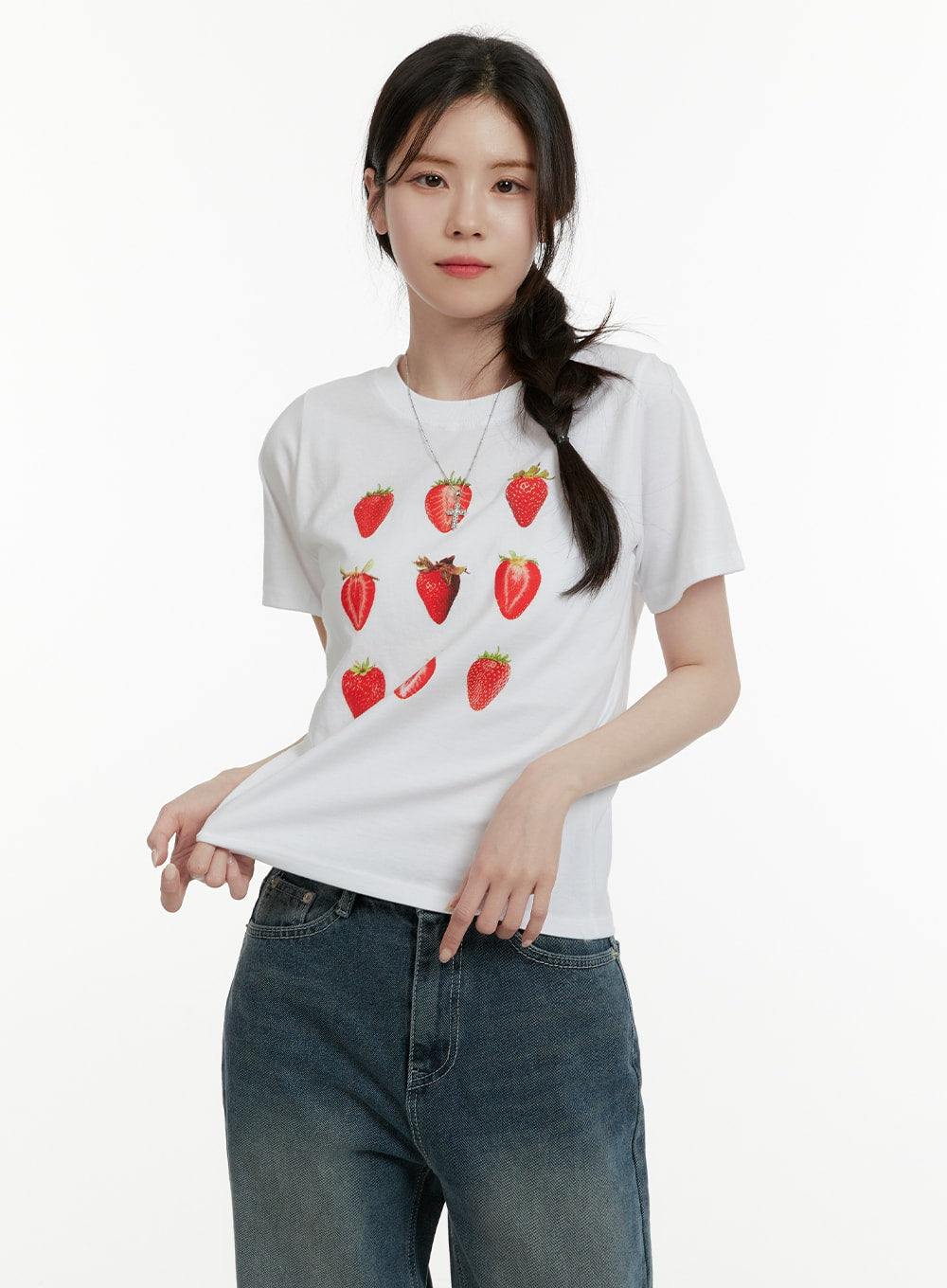 strawberry-graphic-cotton-tee-oa405