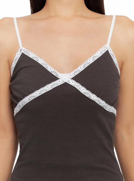 ribbed-lace-trim-camisole-ig528