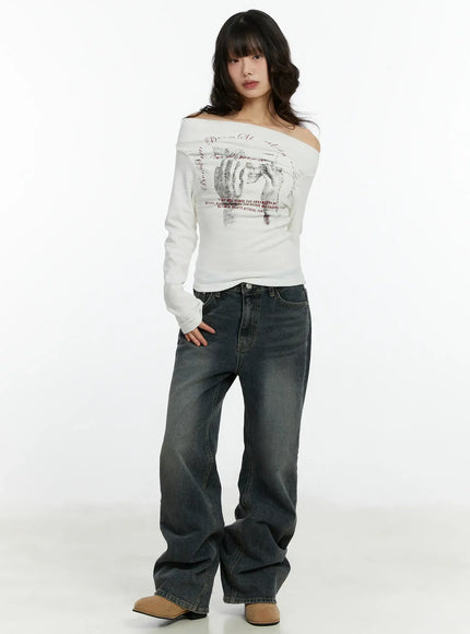 graphic-print-off-shoulder-long-sleeve-top-cf510