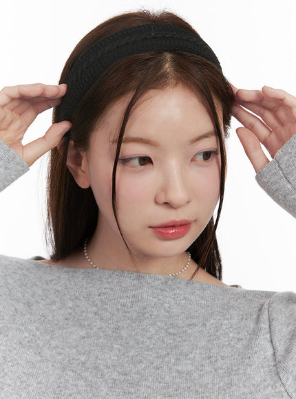 Essential Cable-Knit Headband IJ530