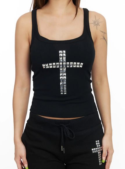 studded-cross-sleeveless-top-cf513