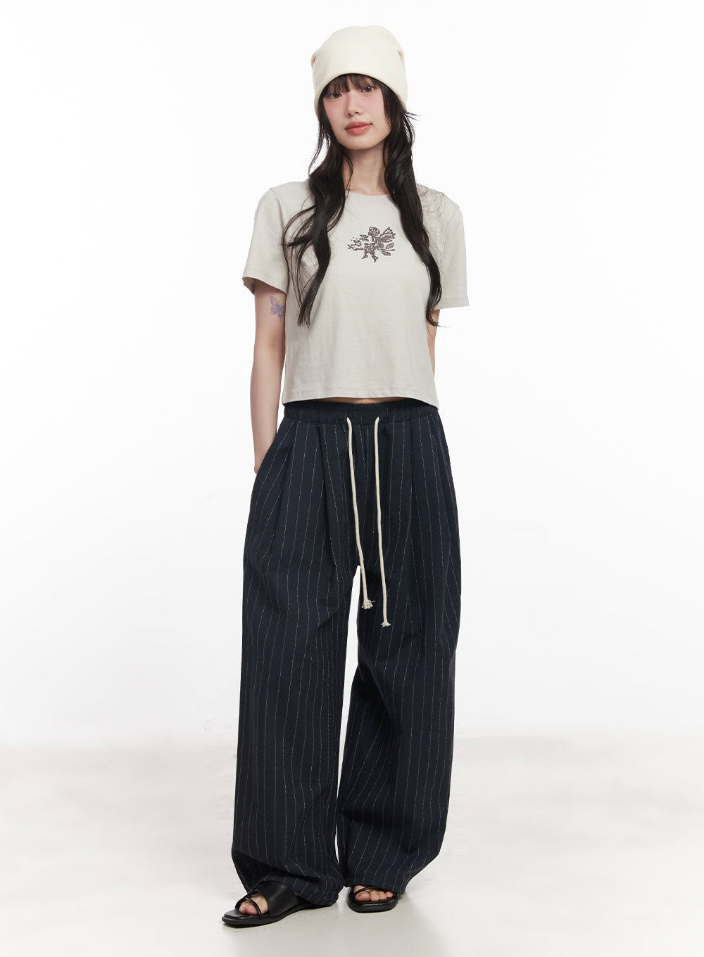 angel-graphic-crop-tee-cy521