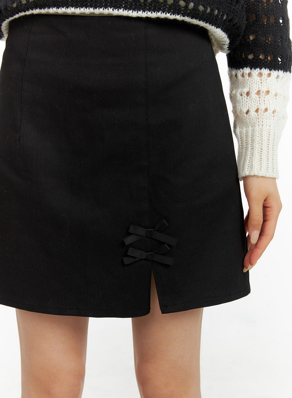 Ribbon Trim Slit Mini Skirt CF415