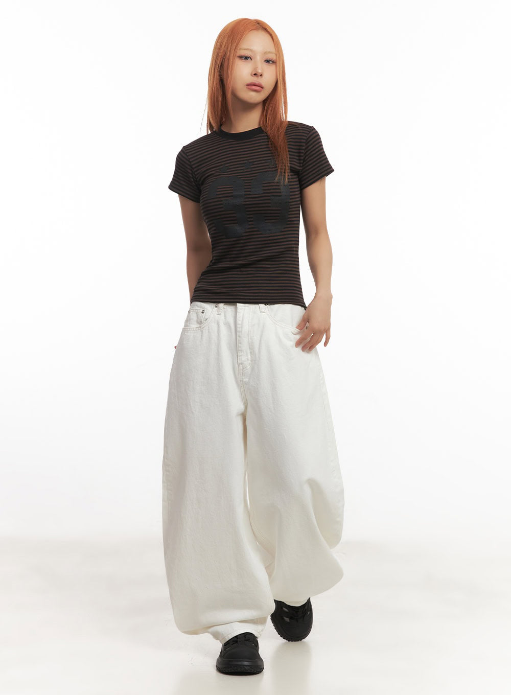 striped-slim-fit-graphic-top-ia515