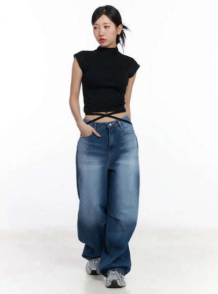 strap-detail-mock-neck-crop-top-cj530