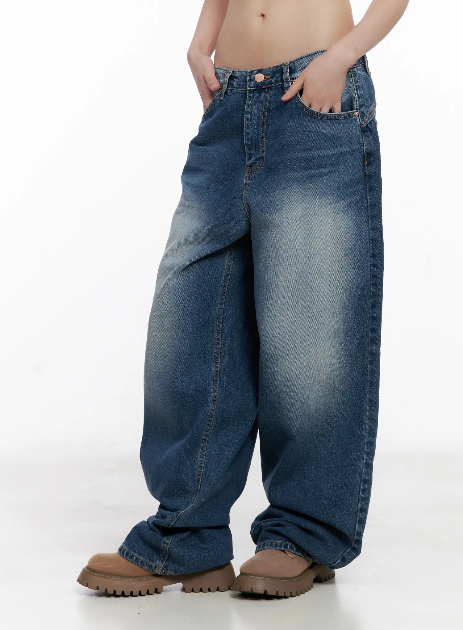 aylani-washed-embroidered-jeans-cg518