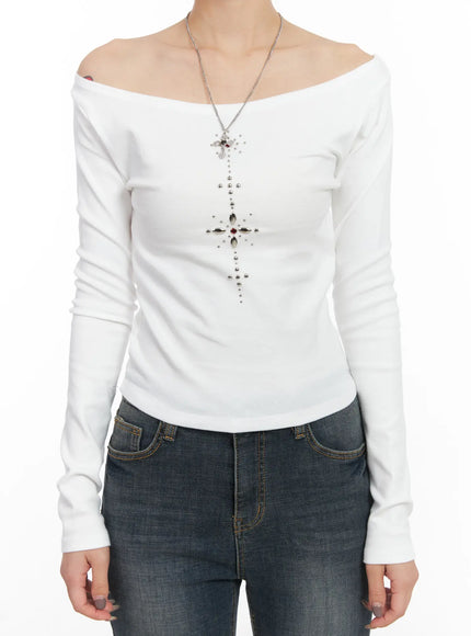 studded-boat-neck-long-sleeve-top-cd509